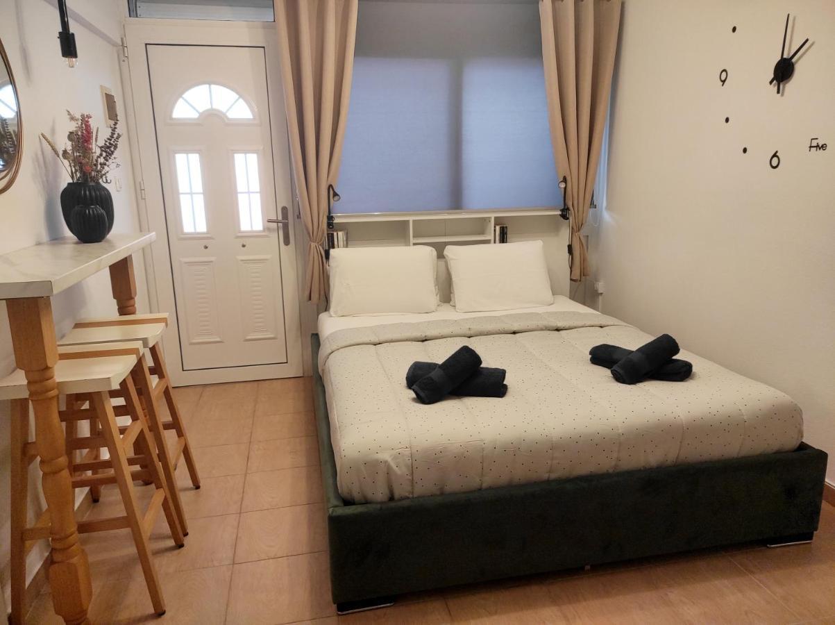 Dims Studio Paralia Ofryniou Ofrinion Ngoại thất bức ảnh